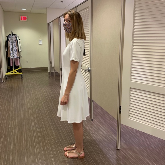 Dress - Picture 3 of 3